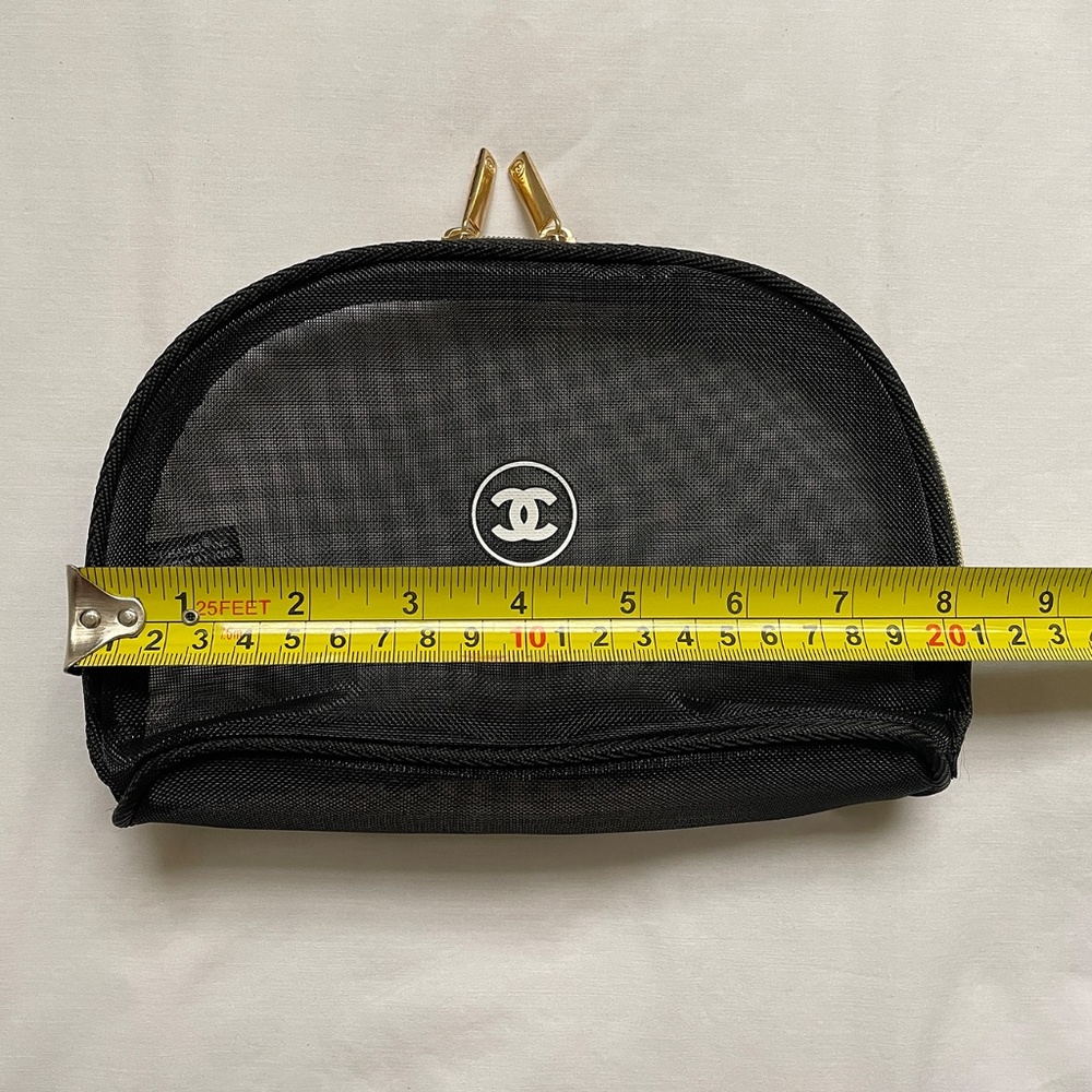 ~Chanel GWP Black Mesh Tote Bag with Gold Chain Straps - Picture 13 of 15